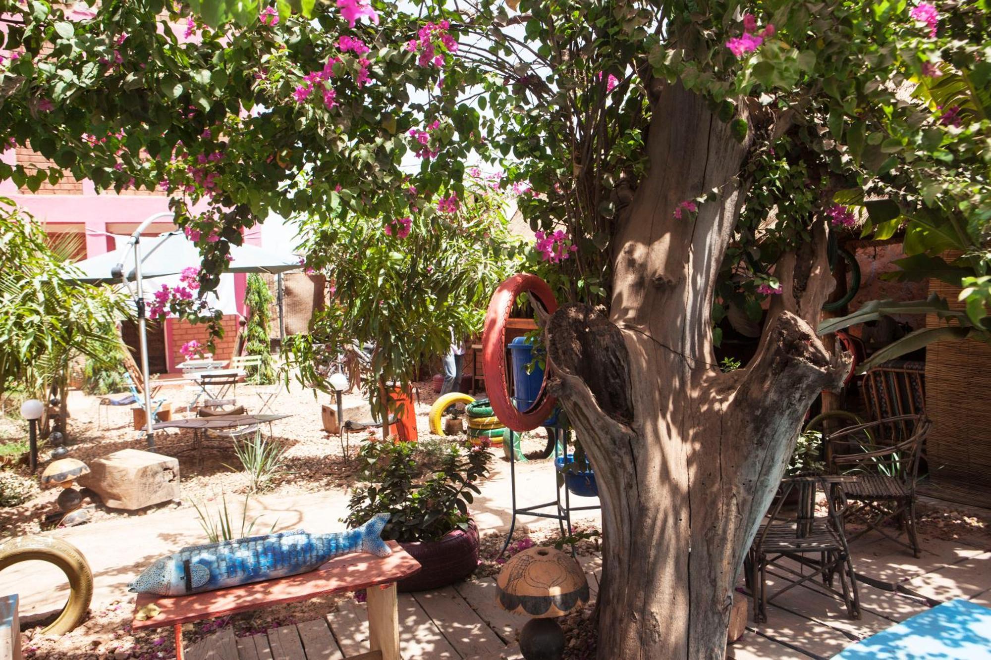Residence Hotel Lwili Ouagadougou Extérieur photo