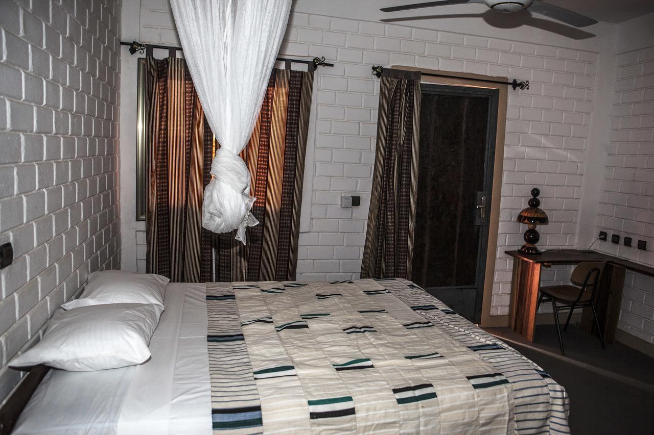 Residence Hotel Lwili Ouagadougou Extérieur photo
