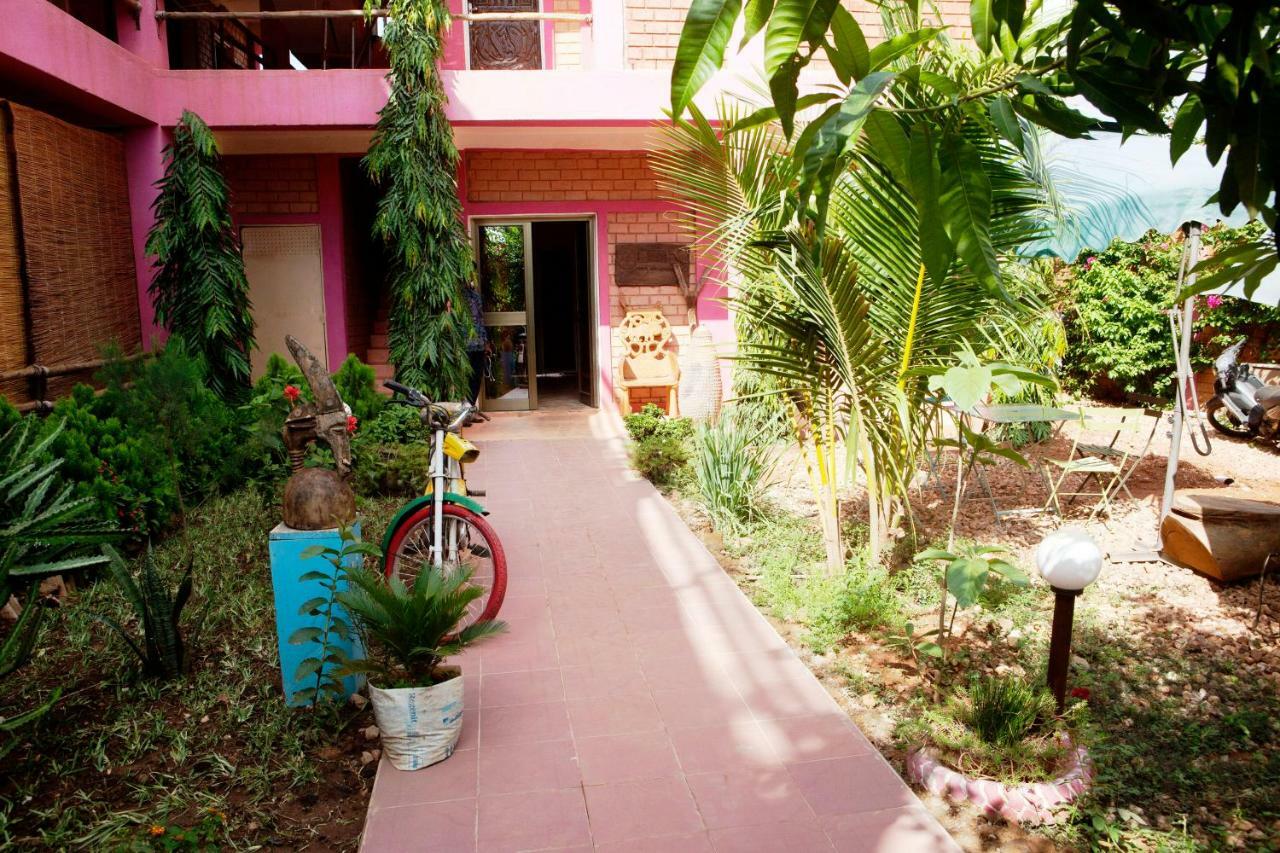 Residence Hotel Lwili Ouagadougou Extérieur photo